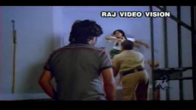 Un Kannil Neer Vazhindal HD Sample.mp4